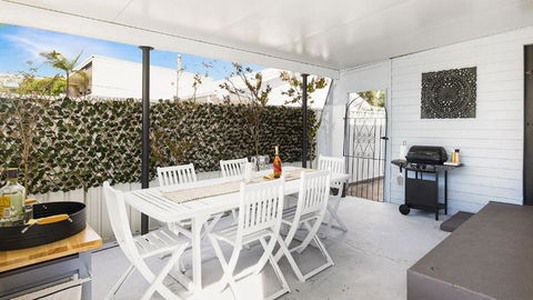 Salamander Sweet Foreshore Drive - Accommodation Coffs Harbour 0