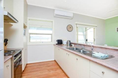 Salt - Aldinga Beach - C21 SouthCoast Holidays - Accommodation Coffs Harbour 2