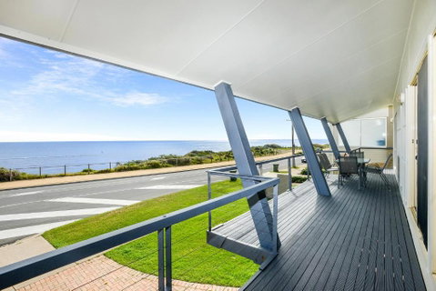 Salt - Aldinga Beach - C21 SouthCoast Holidays - Accommodation Coffs Harbour 1