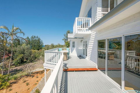 Salt Spray - Accommodation Coffs Harbour 2