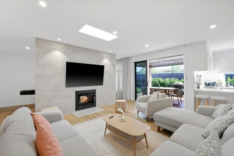 Sanctuary Of Hope By Ready Set Stay - Cowes - Accommodation Coffs Harbour 1