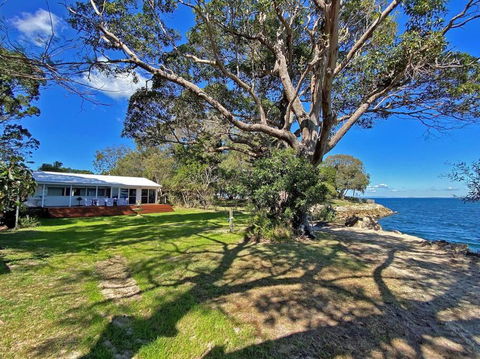 SANDY SHORES - Accommodation Coffs Harbour 0