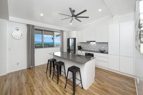 SEA-Renity On Castle Hill - Accommodation Coffs Harbour 3