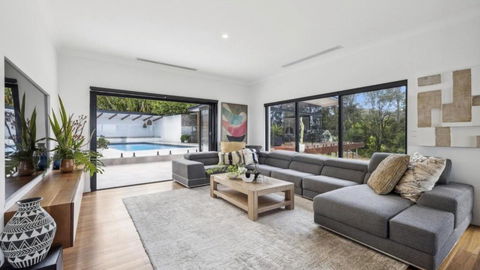 Stunning, Pool, Sauna, Gym, Spa, Sleeps 13 - Accommodation Coffs Harbour 1