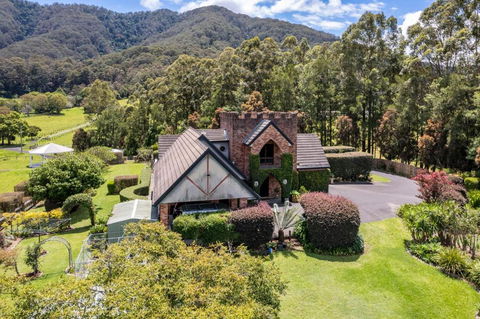 The Castle At Bonville - Accommodation Coffs Harbour 1