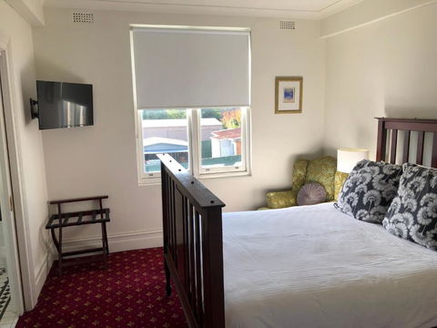 The Corner Hotel Alexandra - Accommodation Coffs Harbour 1