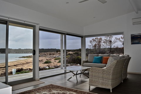 Beachside - Accommodation Coffs Harbour 0