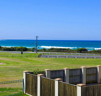 Beachside Retreat - Accommodation Coffs Harbour