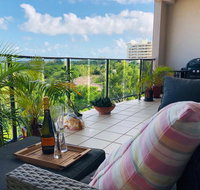 Beautiful spacious city apartment with views out to the Arafura Sea - Accommodation Coffs Harbour