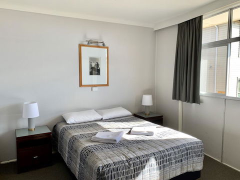 Bermagui Beach Hotel - Accommodation Coffs Harbour 2