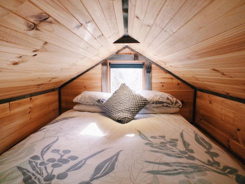 Big Tiny Seven Hills Tiny House, Tallarook - Accommodation Coffs Harbour 3