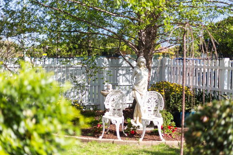BIRCHES B&B - Accommodation Coffs Harbour 2