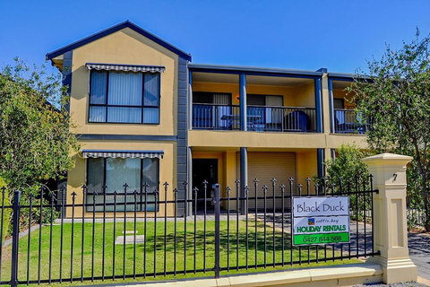 Black Duck - Accommodation Coffs Harbour 0