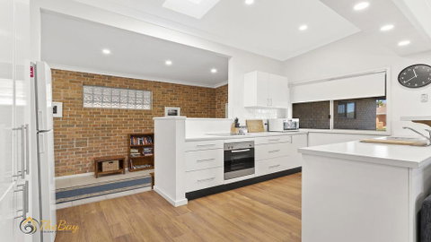 Blue Fish - 41 Boulder Bay Road - Accommodation Coffs Harbour 2