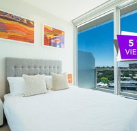 Blue Moon at Watson - Wifi - Gym - Pool - Cafe - Accommodation Coffs Harbour