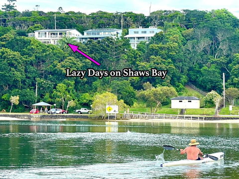 THE PENTHOUSE - Spectacular Views Of The Bay, And The Ocean! Only 150m To Shaws Bay - Accommodation Coffs Harbour 2