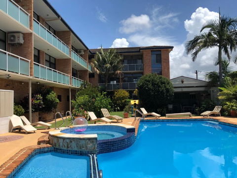 The Tahitian - Accommodation Coffs Harbour 0