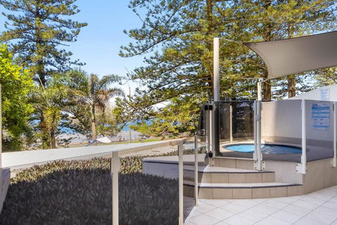 ZANZ205- Exclusive Outdoor Spa With Ocean Glimpses - Accommodation Coffs Harbour 1
