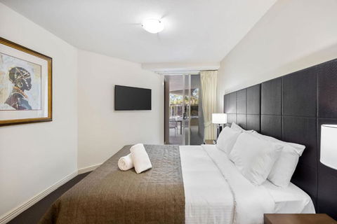 ZANZ205- Exclusive Outdoor Spa With Ocean Glimpses - Accommodation Coffs Harbour 2