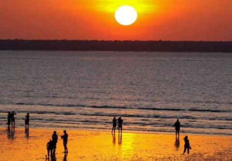 ZEN CENTRAL Ambient 3BR Apt In The Heart Of Darwin - Accommodation Coffs Harbour 2