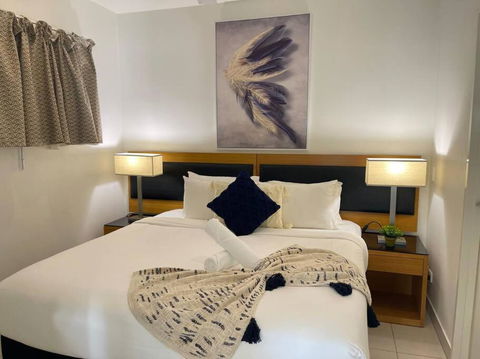 ZEN OCEAN BLISS - Cozy 2-BR/2-BA Sea View Retreat - Accommodation Coffs Harbour 1