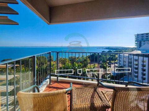 ZEN88 ESPLANADE: 1-BR Top Floor Ocean View Suite - Accommodation Coffs Harbour 0