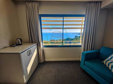 ZEN88 ESPLANADE: Hotel Suite W/ Ocean/Sunset Views - Accommodation Coffs Harbour 2