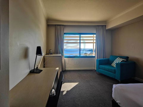 ZEN88 ESPLANADE: Hotel Suite W/ Ocean/Sunset Views - Accommodation Coffs Harbour 3