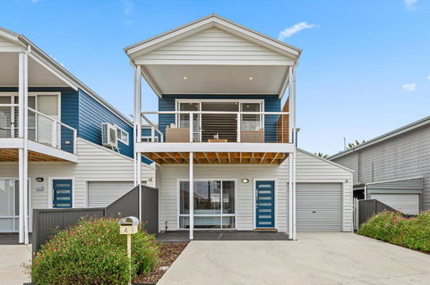 Zion By The Sea - Aldinga Beach - C21 SouthCoast Holidays - Accommodation Coffs Harbour 1