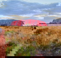 Uluru Ayers Rock Sunset with Outback Barbecue Dinner and Star Tour - Accommodation Coffs Harbour