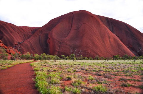 Ayers Rock Combo: Uluru Base And Sunset Plus Uluru Sunrise And Kata Tjuta With An Optional BBQ Dinner Or Kings Canyon Day Trip - Accommodation Coffs Harbour 5