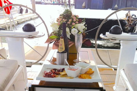 Sailing Curlew Escape On Moreton Bay - Accommodation Coffs Harbour 1