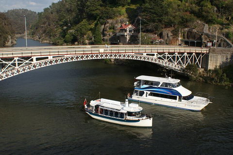 Cataract Gorge Cruise 11:30 Am - Accommodation Coffs Harbour 1